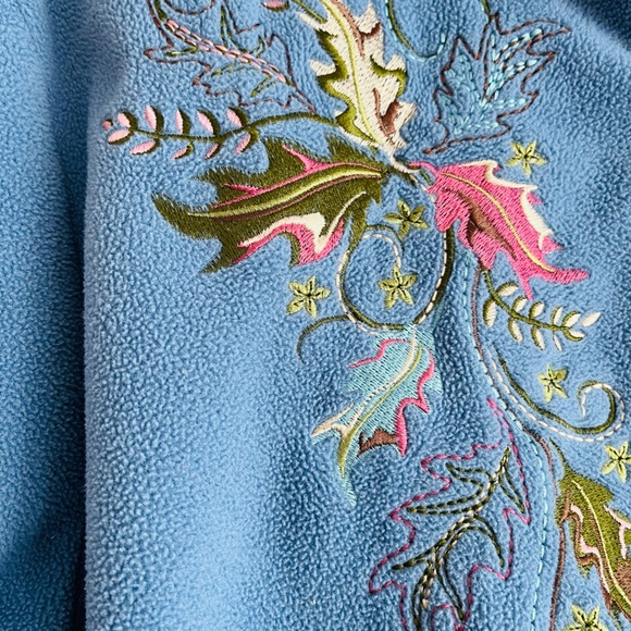 Vintage Ladies Zip Up Sweater from Tradition Country Collection with Embroidery - Picture 4 of 8